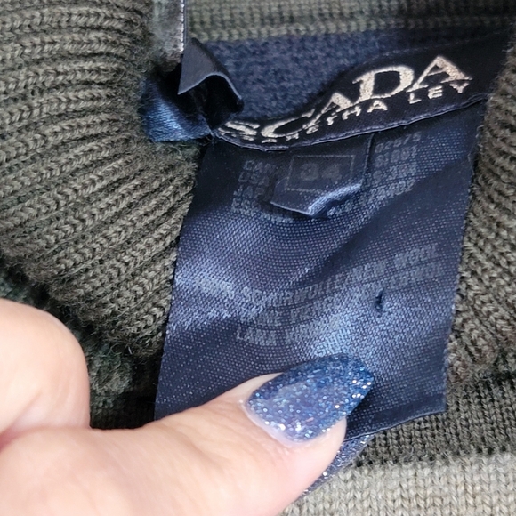 90s Escada 100% New Wool Animal Print Turtleneck Boxy Sweater sz 34 XS/S Green - Picture 5 of 9